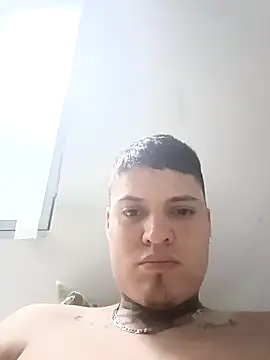 Snapshot of elvaquero06 chatting on 04/14/26, 03:23 elvaquero06 online show from 04/14/26, 03:23