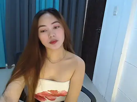 Snapshot of babydenxx69 chatting on 03/11/26, 12:00 babydenxx69 online show from 03/11/26, 12:00