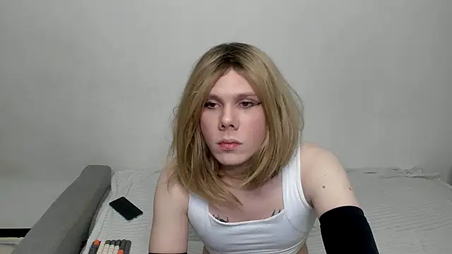 SnezanaLive online show from 02/13/26, 10:06