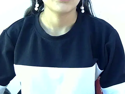 Snapshot of Mehaak_ chatting on 07/28/26, 10:43 Mehaak online show from 07/28/26, 10:43