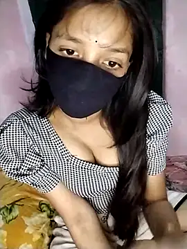 Snapshot of Naina-hott chatting on 03/25/26, 06:25 Naina-hott online show from 03/25/26, 06:25