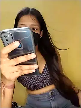 Naina-hott online show from 05/10/26, 04:45