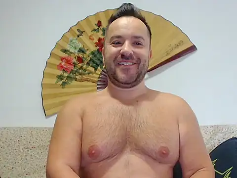 Snapshot of Hairy9inch chatting on 02/07/26, 11:47 Hairy9inch online show from 02/07/26, 11:47