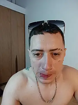 Snapshot of Emmanuel_Lust chatting on 02/14/26, 04:26 Emmanuel Lust online show from 02/14/26, 04:26