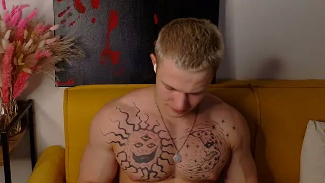 Snapshot of SterlingNoir chatting on 03/26/26, 10:04 SterlingNoir online show from 03/26/26, 10:04