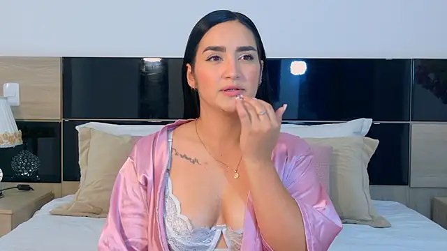 MaraGrief  online show from 04/05/26, 02:42