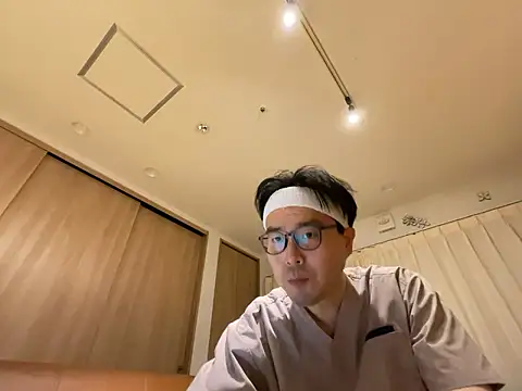 Snapshot of shizuku-kun211 chatting on 07/24/26, 12:14 shizuku-kun211 online show from 07/24/26, 12:14