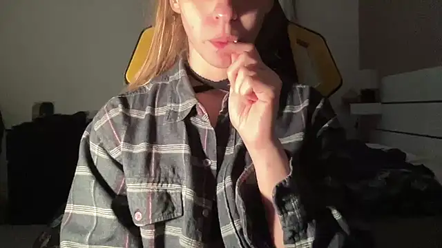 petiteetoile online show from 02/17/26, 02:35