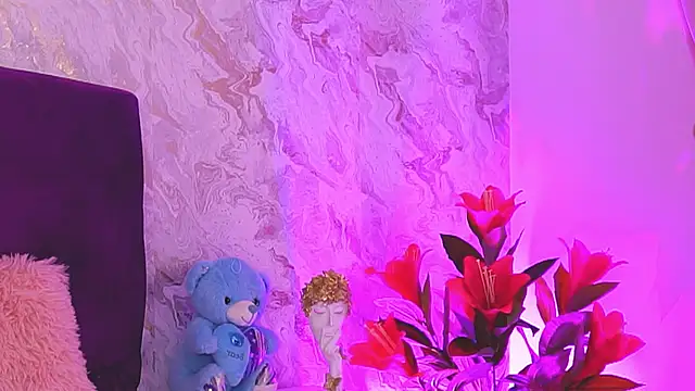 Snapshot of EllinaNuria chatting on 02/23/26, 03:59 EllinaNuria online show from 02/23/26, 03:59