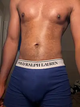 Warrendjoy974 online show from 07/10/26, 07:34