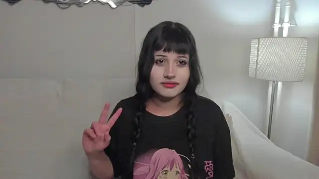 Snapshot of Maxi_mia_1 chatting on 02/07/26, 04:27 Maxi mia 1 online show from 02/07/26, 04:27