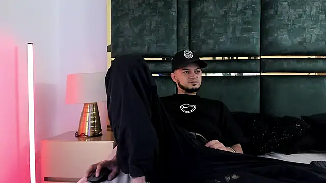 GaelyCoral online show from 04/09/26, 11:48