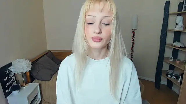 LolaStusse online show from 03/03/26, 07:47