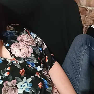 Snapshot of itismyhobby chatting on 11/13/25, 05:01 itismyhobby online show from 11/13/25, 05:01