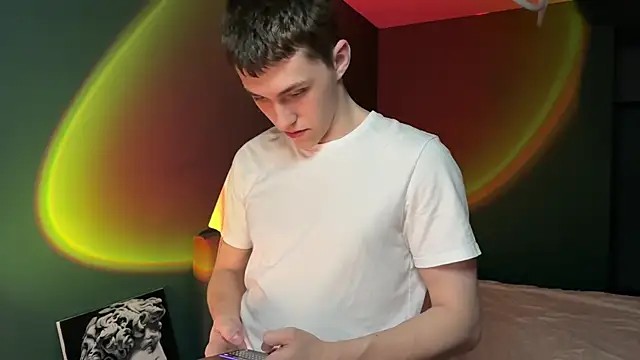 Snapshot of cronck52 chatting on 03/23/26, 09:41 cronck52 online show from 03/23/26, 09:41