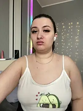 lipsi vikki online show from 02/25/26, 07:40