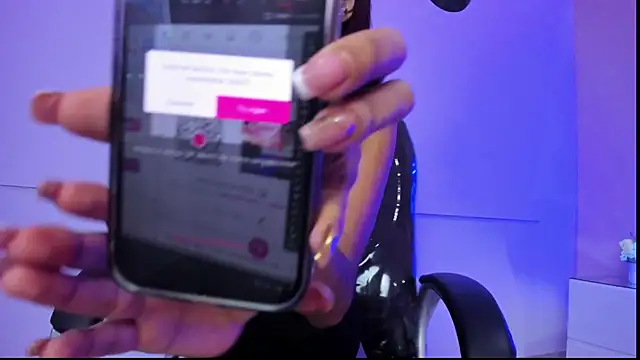 Emma Hearts online show from 02/06/26, 03:55