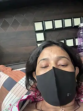 raavigirl online show from 03/03/26, 06:25