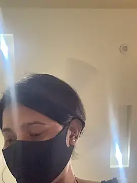 raavigirl online show from 03/15/26, 08:20