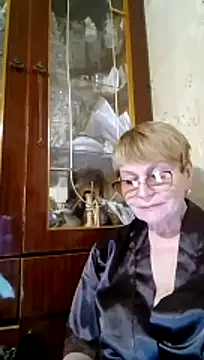 Snapshot of SophieBurns chatting on 06/16/26, 05:15 SophieBurns online show from 06/16/26, 05:15