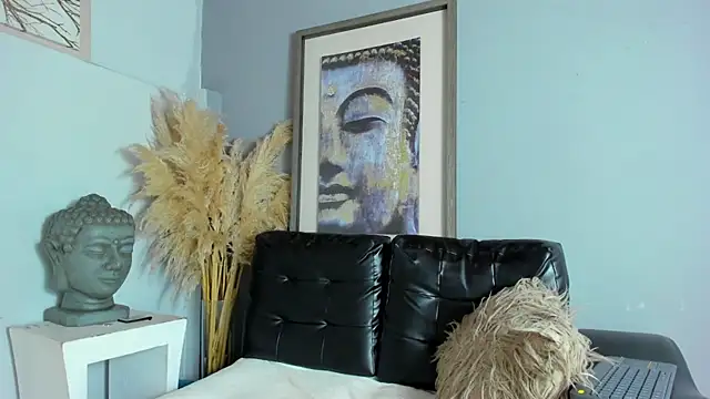 Snapshot of CloeCastillo chatting on 02/20/26, 03:58 CloeCastillo online show from 02/20/26, 03:58