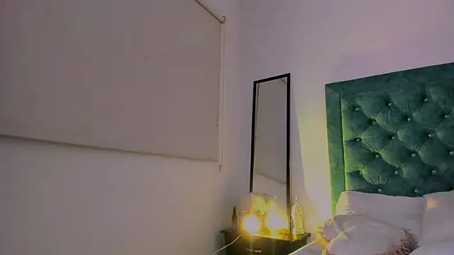 LatinoDark online show from 02/28/26, 04:02