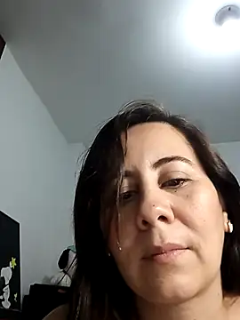 Snapshot of Sophie_Tyler chatting on 04/28/26, 01:48 Sophie Tyler online show from 04/28/26, 01:48