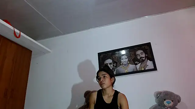 Snapshot of karolsweetvagi chatting on 03/11/26, 04:35 karolsweetvagi online show from 03/11/26, 04:35