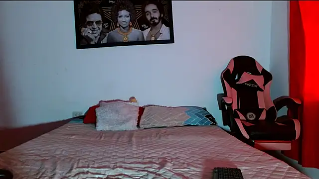 Snapshot of karolsweetvagi chatting on 04/12/26, 05:40 karolsweetvagi online show from 04/12/26, 05:40