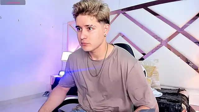 rayan linxx online show from 03/12/26, 07:20