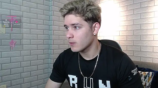 rayan linxx online show from 03/23/26, 07:51