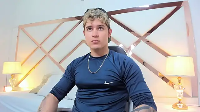 rayan linxx online show from 04/08/26, 07:36