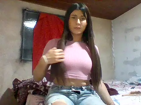 Snapshot of lucyscay_ chatting on 04/02/26, 03:48 lucyscay online show from 04/02/26, 03:48