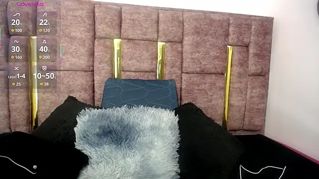 FRANCESCA LOVE  online show from 05/31/26, 05:20