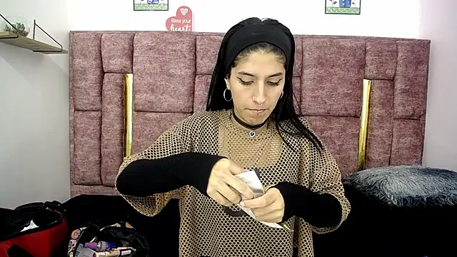 Snapshot of FRANCESCA_LOVE_ chatting on 06/21/26, 02:25 FRANCESCA LOVE online show from 06/21/26, 02:25