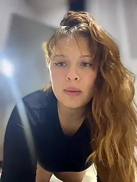 Snapshot of CharlotteUwU_ chatting on 02/11/26, 02:49 CharlotteUwU online show from 02/11/26, 02:49