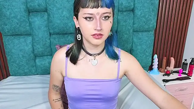 Snapshot of OliviaBonnie chatting on 03/01/26, 06:54 OliviaBonnie online show from 03/01/26, 06:54