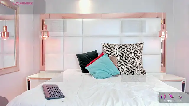 Sebastian Collins  online show from 03/02/26, 09:32