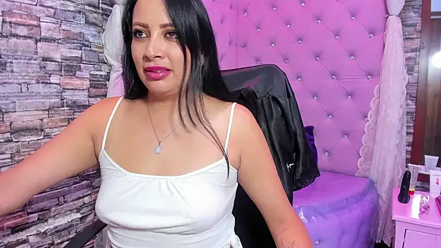 Snapshot of Ashley_Obsession chatting on 04/16/26, 09:39 Ashley Obsession online show from 04/16/26, 09:39