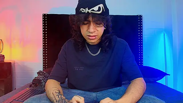 Axell Kussh online show from 02/21/26, 12:39