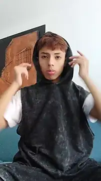Snapshot of _camilo_ortiz chatting on 07/19/26, 09:40 camilo ortiz online show from 07/19/26, 09:40