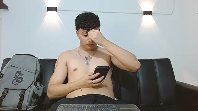 Snapshot of Philip_Jons chatting on 03/09/26, 09:30 Philip Jons online show from 03/09/26, 09:30