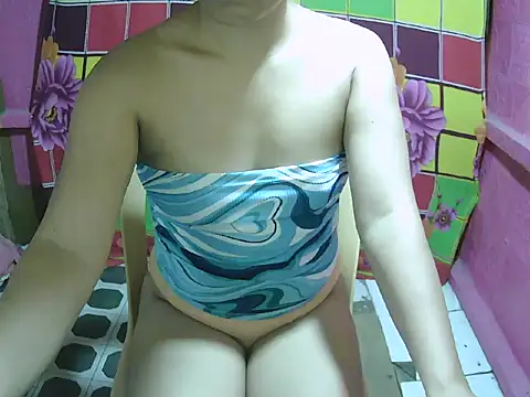 Snapshot of SweetHotBabe18 chatting on 06/24/26, 12:42 SweetHotBabe18 online show from 06/24/26, 12:42