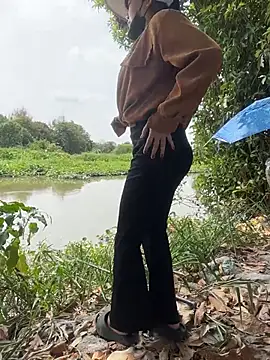 Snapshot of Lewd_couple chatting on 04/21/26, 02:51 Lewd couple online show from 04/21/26, 02:51