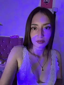 Snapshot of Lis_peach chatting on 05/18/26, 06:19 Lis peach online show from 05/18/26, 06:19