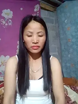 Snapshot of nhynhy11 chatting on 02/21/26, 11:28 nhynhy11 online show from 02/21/26, 11:28