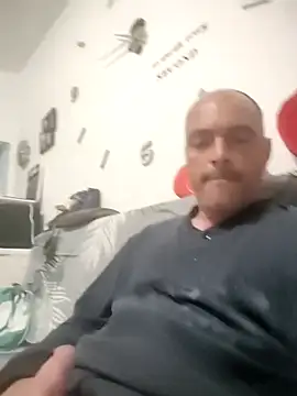 Snapshot of circott chatting on 03/03/26, 08:48 circott online show from 03/03/26, 08:48