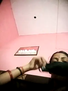 Snapshot of BIG_QWEEN_NO1 chatting on 03/17/26, 06:39 BIG QWEEN NO1 online show from 03/17/26, 06:39