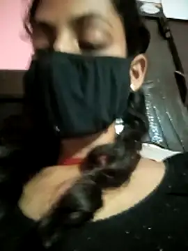 Snapshot of BIG_QWEEN_NO1 chatting on 04/12/26, 04:12 BIG QWEEN NO1 online show from 04/12/26, 04:12