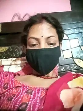 Snapshot of BIG_QWEEN_NO1 chatting on 04/21/26, 10:10 BIG QWEEN NO1 online show from 04/21/26, 10:10